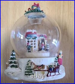 1992 Holiday Classics GrandGlobe 9Musical & Lighted 160MM SnowGlobe TOY SHOPPE