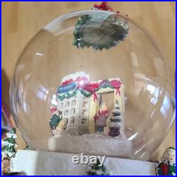 1992 Holiday Classics GrandGlobe 9Musical & Lighted 160MM SnowGlobe TOY SHOPPE