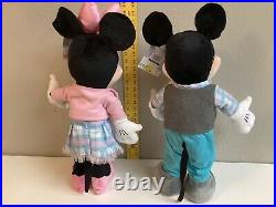 2022 Disney Mickey and Minnie Mouse Easter Door Porch Greeters 24 Brand New
