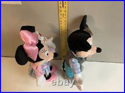 2022 Disney Mickey and Minnie Mouse Easter Door Porch Greeters 24 Brand New