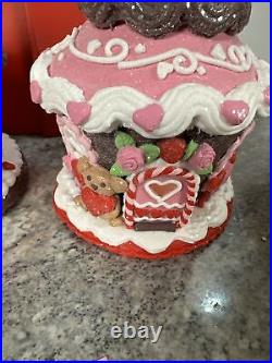 2 Heart Teddy Bear Love Rose Lighted GINGERBREAD CUPCAKE HOUSE Valerie Parr Hill