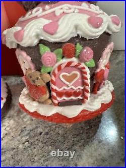 2 Heart Teddy Bear Love Rose Lighted GINGERBREAD CUPCAKE HOUSE Valerie Parr Hill