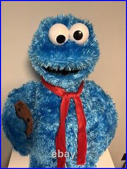 32 Christmas Holiday Sesame Street COOKIE MONSTER Pre-lit Yard Art In Box