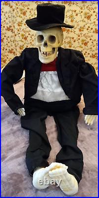 43 Homemade One Of A Kind Skeleton Halloween Decoration With Red Glowing Eyes