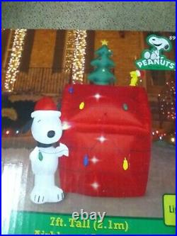 7 FT WIDE GEMMY CHRISTMAS PEANUTS SNOOPY WOODSTOCK INFLATABLE Lights Up