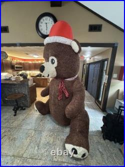 8.9 Ft Christmas Inflatable Bear Holiday Living Airblown Yard Decoration 8.9 Ft Christmas Inflatable Bear Holiday Living Airblown Yard Decoration