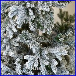 ALEKO Artificial Flocked Spruce Holiday Christmas Tree Snow Dusted 7 Foot