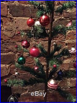 ANTIQUE VINTAGE 26 TALL GOOSE FEATHER CHRISTMAS TREE & 20 DECORATIONS