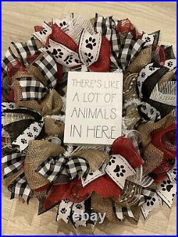 Animal Lover Wreath There's Like A Lot Of Animals In Here Wreath 24 Paw Print