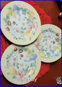Atmosphere By Pfaltzgraff Porcelain Grandma's Kitchen 36 Peices