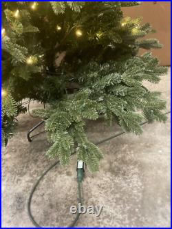 Balsam Hill Fraser Fir Narrow 6.5 Clear LED Tree (READ DESCRIPTION) Balsam Hill Fraser Fir Narrow 6.5 Clear LED Tree (READ DESCRIPTION)