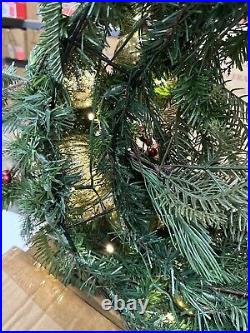 Balsam Hill Pine Peak 28 Wreath Open Box (Box damage/Broken Ornament) $199-Retu