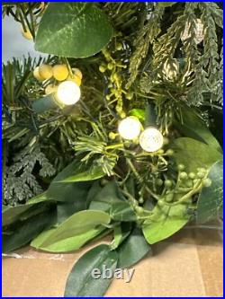 Balsam Hill White Berry Cypress Foliage 28 prelit Battery operated-LIGHT ISSUE