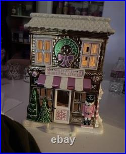 Bath & Body Works 2019 Holly Jolly Christmas Corner Candle Luminary Retired