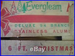 Beautiful vintage 6' aluminum Christmas tree. Evergleam! 94 branches! Retro