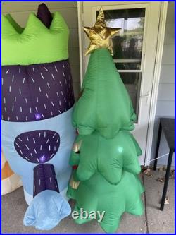 Bluey Heeler Family Holiday Inflatable Christmas Yard Decor 8'- Christmas Party
