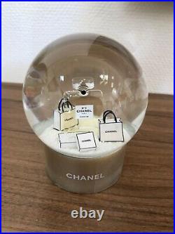 CHANEL Schneekugel Gold CHANEL Snow Globe Gold Chanel VIP Geschenk NEU