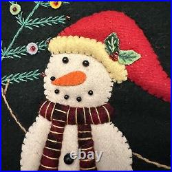 CHRISTMAS XL PIllow SHAM NEW WORLD ARTS Snow Family HANDMADE DETAILED Wool