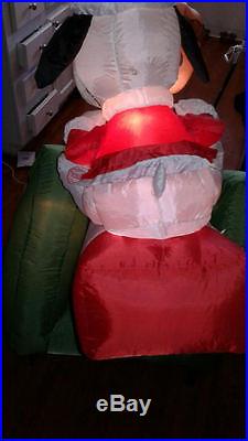 Charlie Brown/Snoopy Peanuts Christmas Airblown Inflatable Holiday Decoration