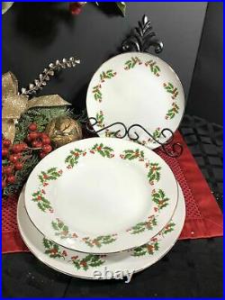 Christmas Holly Holiday Dishes Kashima All the Trimmings 12 Dinner pieces