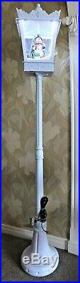 Christmas Lamp Post 1.8m WHITE Musical Lit Snow Blowing With SNOWMAN Scene