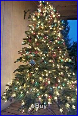 Christmas Tree, Balsam Hill, 6'6 Vermont White Spruce withClear + Colored Lights