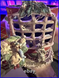 Craftsmanship The style suggests a sentimental, collectible holiday decoration