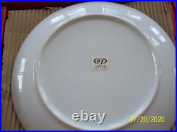 Crystala Christmas Tree with Present Design Dinnerware 18 Piece Grouping