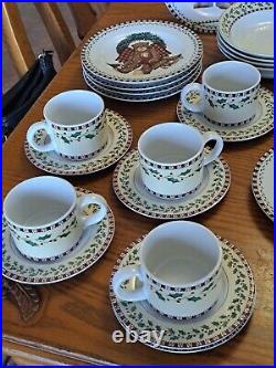 Debbie Mumm Vintage Christmas Bears 39 Pieces Dinnerware Grouping Sakura 1998