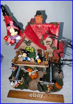 Disney Halloween Haunted Party House Lights Music Limited Edition Mickey Minnie