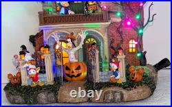 Disney Halloween Haunted Party House Lights Music Limited Edition Mickey Minnie