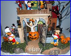 Disney Halloween Haunted Party House Lights Music Limited Edition Mickey Minnie