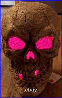 EUC Ceramic Plaster Light Up Scary Skull for Any Occasion BRIGHT COLORS