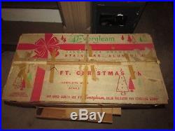 Evergleam 124 Branch Aluminum Pom Pom Christmas Tree Complete In Box 8 Ft