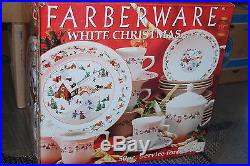 Farberware White Christmas 50 pc. Service for 8 #391 (X974)