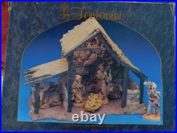 Fontanini 5 Scale 20pc Nativity Figurines with Lighted Stable with Original Box