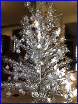 GORGEOUS 1969 Large Full Aluminum Christmas Tree 6′ Pom Pom Topper Xlnt Cond