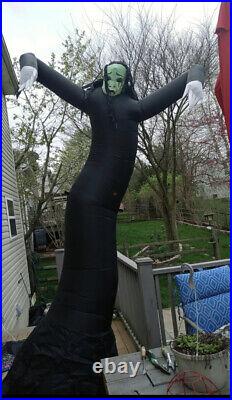 Giant 10' Inflatable Phantom Morbid Enterprises glow face Halloween Inflatable