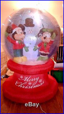 Giant Mickey & Minnie Rare Christmas Airblown Blow Up Disney Globe Decoration