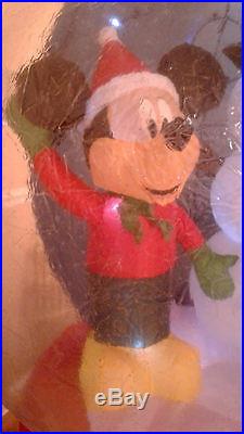 Giant Mickey & Minnie Rare Christmas Airblown Blow Up Disney Globe Decoration