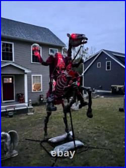 Giant-Sized Animated LED Knight Dullahan PRESALE