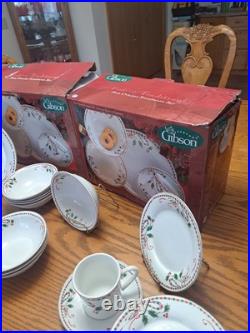 Gibson Everyday Vintage Festive Traditions Christmas Dishes 40 Pcs Service 8