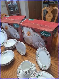 Gibson Everyday Vintage Festive Traditions Christmas Dishes 40 Pcs Service 8