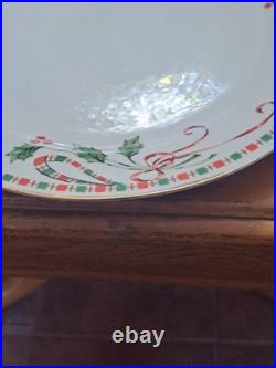 Gibson Everyday Vintage Festive Traditions Christmas Dishes 40 Pcs Service 8