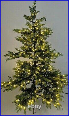 Grand Canyon Cedar Christmas Tree 4.5′ LED Fairy Lights NewithOpen Box