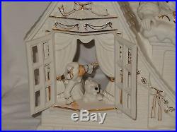 Grandeur Noel 2003 White Porcelain With Gold Firing Santa Set Original Box AS IS