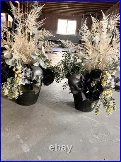 Grandin Road Gothic Romance Halloween Urn Fillers (2)