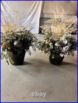 Grandin Road Gothic Romance Halloween Urn Fillers (2)