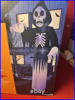Grim Reaper Airblown Inflatable Gemmy Halloween 12 ft Flickering Short Circuit