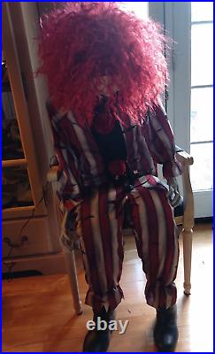 Halloween Animatronic Sitting Startle Clown One Of A Kind Clown Prop